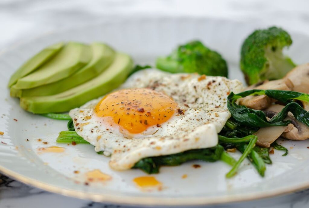 Petit-déjeuner équilibré : bien démarrer malgré la course